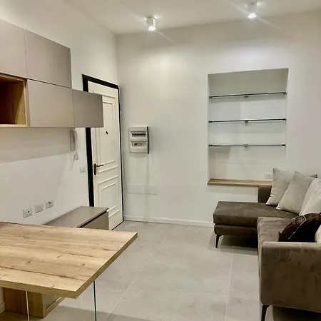 Nura - Casa Vacanza * Rome